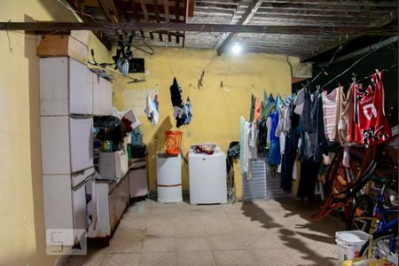 Casa à venda com 210m², 3 quartos e 2 vagasÁrea de Serviço