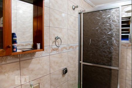 Casa à venda com 210m², 3 quartos e 2 vagasBanheiro 2