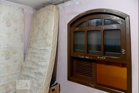 Casa à venda com 210m², 3 quartos e 2 vagasQuarto 2