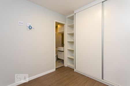 Apartamento à venda com 70m², 2 quartos e 2 vagasSuíte 2