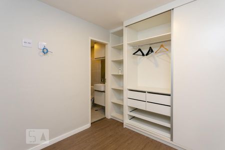 Apartamento à venda com 70m², 2 quartos e 2 vagasSuíte 2