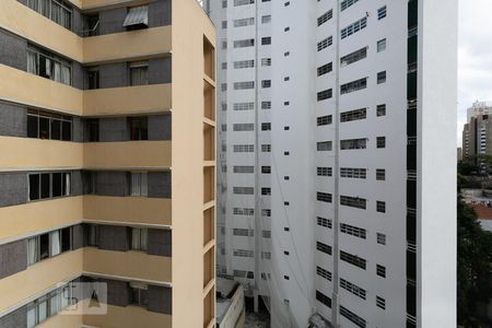 Apartamento à venda com 70m², 2 quartos e 2 vagasVista da Suíte 1