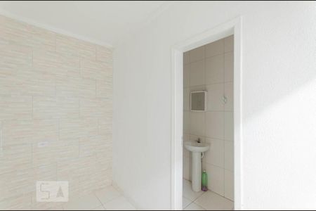 Sala de casa de condomínio para alugar com 1 quarto, 30m² em Cidade Líder, São Paulo