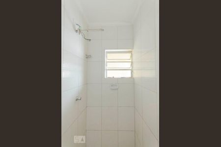 Banheiro de casa de condomínio para alugar com 1 quarto, 30m² em Cidade Líder, São Paulo