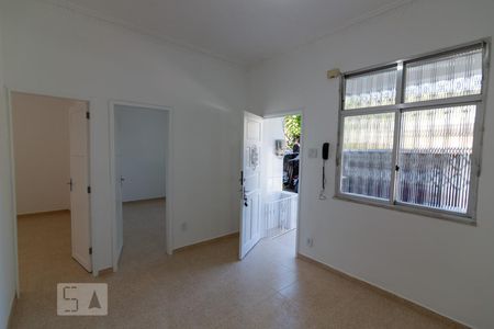 Casa para alugar com 2 quartos, 62m² em Benfica, Rio de Janeiro