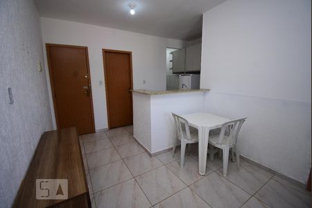 Sala de apartamento para alugar com 2 quartos, 55m² em Colônia Agrícola Arniqueira, Brasília