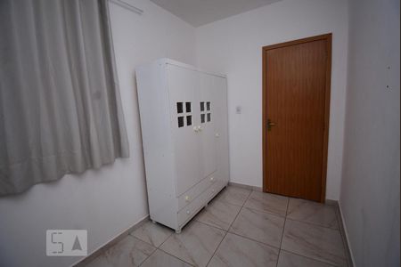 Quarto 2 de apartamento para alugar com 2 quartos, 55m² em Colônia Agrícola Arniqueira, Brasília
