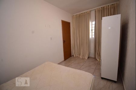 Quarto 1 de apartamento para alugar com 2 quartos, 55m² em Colônia Agrícola Arniqueira, Brasília