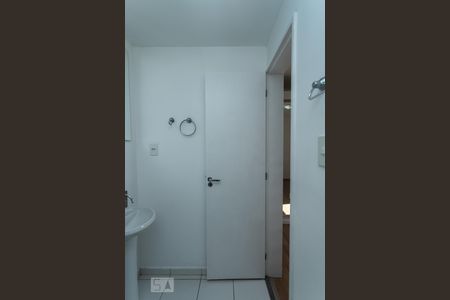 Apartamento à venda com 70m², 3 quartos e 1 vaga Apartamento à venda com 70m², 3 quartos e 1 vagaBanheiro da Suíte