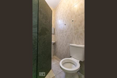 Casa para alugar com 77m², 2 quartos e 1 vagaBanheiro