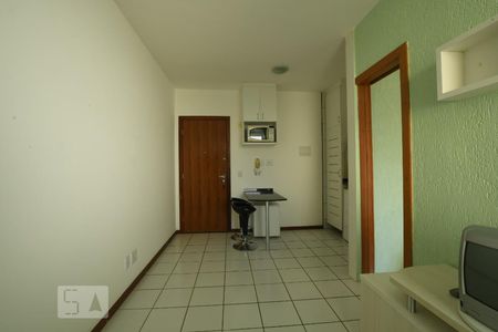 Sala de kitnet/studio para alugar com 1 quarto, 27m² em Asa Norte, Brasília