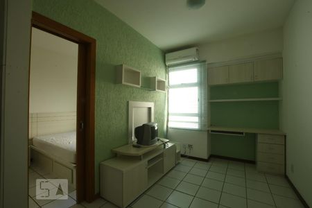 Sala de kitnet/studio para alugar com 1 quarto, 27m² em Asa Norte, Brasília