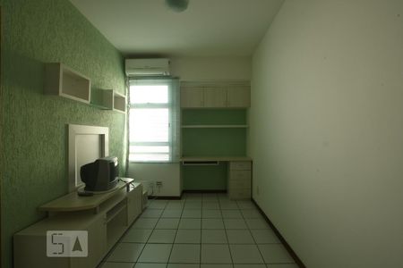 Sala de kitnet/studio para alugar com 1 quarto, 27m² em Asa Norte, Brasília