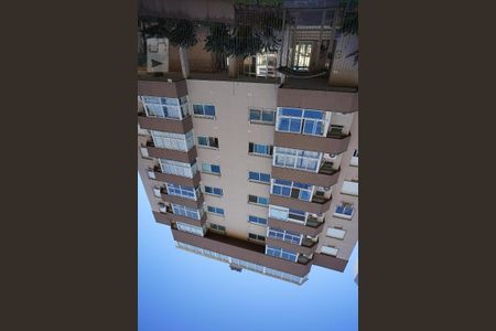 Fachada do bloco de apartamento para alugar com 2 quartos, 90m² em Chácara das Pedras, Porto Alegre