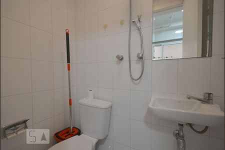 Apartamento para alugar com 111m², 2 quartos e 2 vagasBanheiro de Serviço