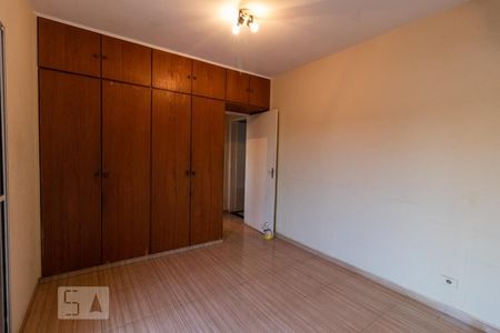 Quarto 2 de casa para alugar com 3 quartos, 250m² em Jardim Santo Elias, São Paulo