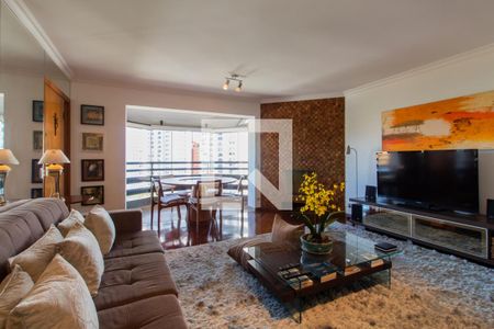 Apartamento para alugar com 134m², 3 quartos e 2 vagasSala