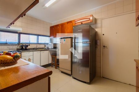 Apartamento para alugar com 134m², 3 quartos e 2 vagasCozinha