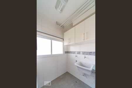 Área de Serviço  de apartamento à venda com 2 quartos, 52m² em Jardim Sílvia, Santo André