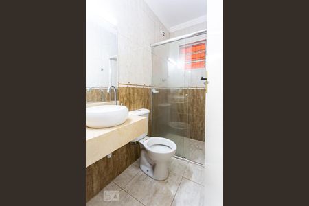 Casa à venda com 170m², 3 quartos e 2 vagas Casa à venda com 170m², 3 quartos e 2 vagasBanheiro