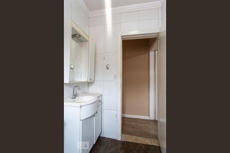 Casa à venda com 170m², 3 quartos e 2 vagas Casa à venda com 170m², 3 quartos e 2 vagasBanheiro