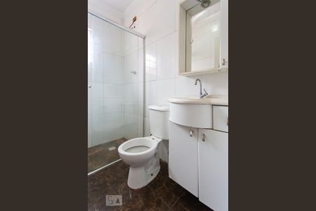 Casa à venda com 170m², 3 quartos e 2 vagas Casa à venda com 170m², 3 quartos e 2 vagasBanheiro