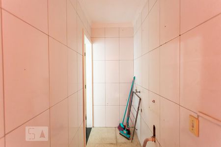 Casa à venda com 170m², 3 quartos e 2 vagas Casa à venda com 170m², 3 quartos e 2 vagasÁrea de Serviço