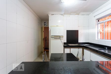 Casa à venda com 170m², 3 quartos e 2 vagas Casa à venda com 170m², 3 quartos e 2 vagasCozinha