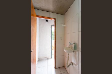 Casa à venda com 170m², 3 quartos e 2 vagas Casa à venda com 170m², 3 quartos e 2 vagasBanheiro de Serviço