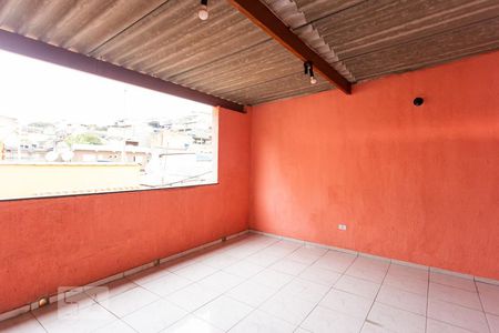 Casa à venda com 170m², 3 quartos e 2 vagas Casa à venda com 170m², 3 quartos e 2 vagasChurrasqueira