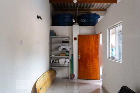 Casa à venda com 170m², 3 quartos e 2 vagas Casa à venda com 170m², 3 quartos e 2 vagasQuarto de Serviço