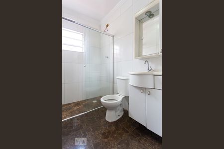 Casa à venda com 170m², 3 quartos e 2 vagas Casa à venda com 170m², 3 quartos e 2 vagasBanheiro