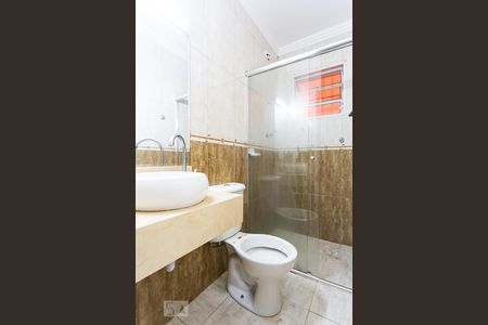 Casa à venda com 170m², 3 quartos e 2 vagas Casa à venda com 170m², 3 quartos e 2 vagasBanheiro