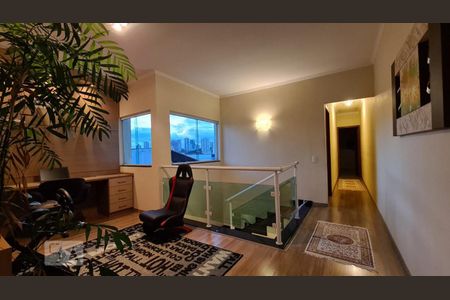 Casa à venda com 160m², 3 quartos e 4 vagasEscritório 