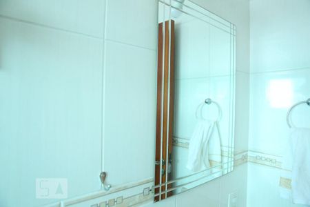 Casa à venda com 160m², 3 quartos e 4 vagasBanheiro Quarto 2 - Suíte