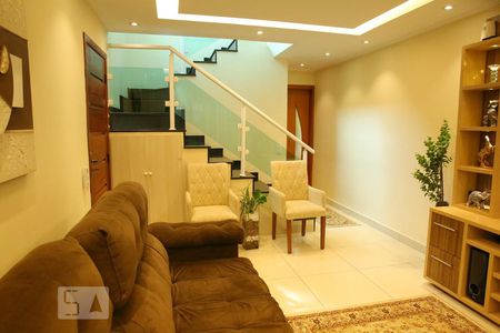 Sala de casa à venda com 3 quartos, 160m² em Vila Moinho Velho, São Paulo