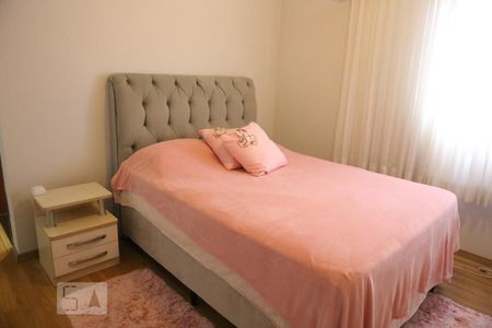 Casa à venda com 160m², 3 quartos e 4 vagasQuarto 3 - Suíte