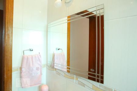 Casa à venda com 160m², 3 quartos e 4 vagasBanheiro Quarto 3 - Suíte