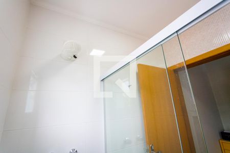 Casa à venda com 370m², 5 quartos e 6 vagas Casa à venda com 370m², 5 quartos e 6 vagasBanheiro do quarto 3