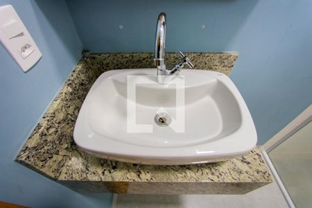 Casa à venda com 370m², 5 quartos e 6 vagas Casa à venda com 370m², 5 quartos e 6 vagasBanheiro do quarto 2