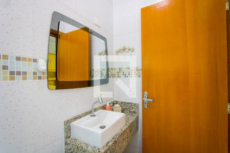 Casa à venda com 370m², 5 quartos e 6 vagas Casa à venda com 370m², 5 quartos e 6 vagasBanheiro do quarto 4