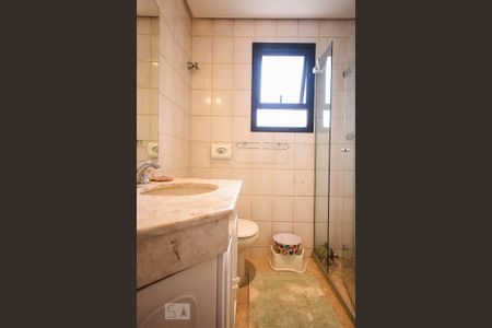 Apartamento à venda com 132m², 3 quartos e 2 vagasBanheiro suíte 2