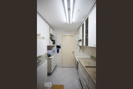 Apartamento à venda com 132m², 3 quartos e 2 vagasCozinha