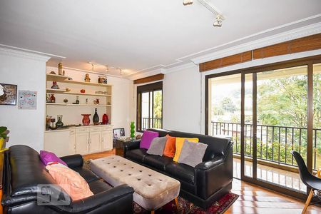 Sala de apartamento à venda com 3 quartos, 132m² em Real Parque, São Paulo