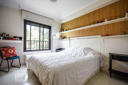 Apartamento à venda com 132m², 3 quartos e 2 vagasSuíte 1