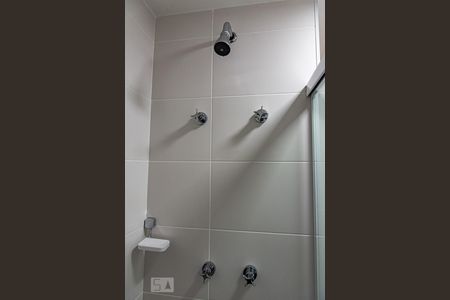 Apartamento à venda com 41m², 1 quarto e sem vagaChuveiro