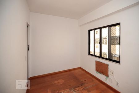 Quarto 1 de apartamento para alugar com 2 quartos, 50m² em Del Castilho, Rio de Janeiro