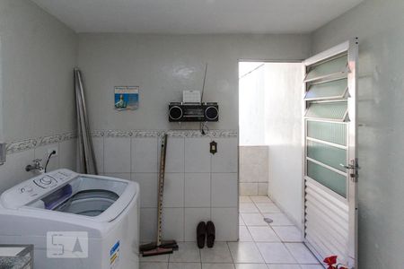 Casa à venda com 200m², 2 quartos e 2 vagasÁrea de Serviço