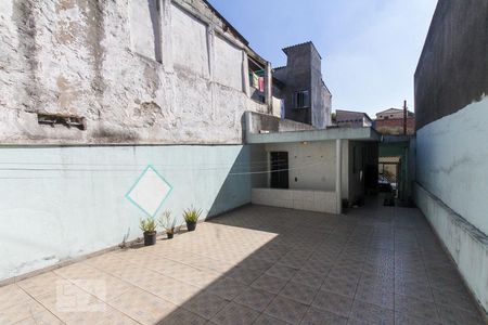 Casa à venda com 200m², 2 quartos e 2 vagasQuintal
