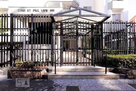 Apartamento para alugar com 98m², 3 quartos e 2 vagas Apartamento para alugar com 98m², 3 quartos e 2 vagasFachada